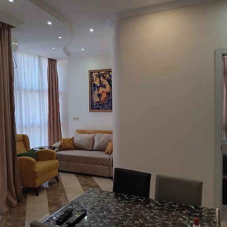 Apartment Face บาทูมิ ภายนอก รูปภาพ