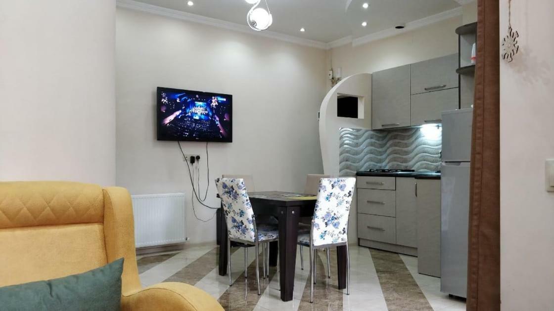 Apartment Face บาทูมิ ภายนอก รูปภาพ